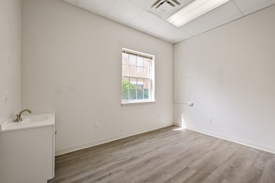 More Photos Of 2019 Galisteo St, Santa Fe Office For Lease