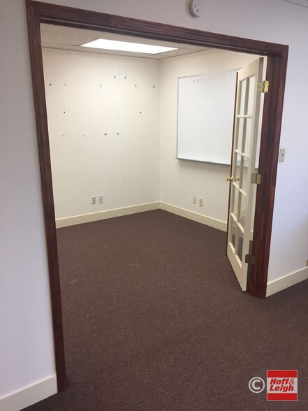 More Photos Of 1765 S 8th St, Colorado Springs Office For Sale