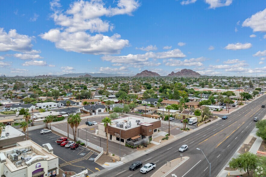 More Photos Of 7111 E Thomas Rd, Scottsdale Restaurant For Lease