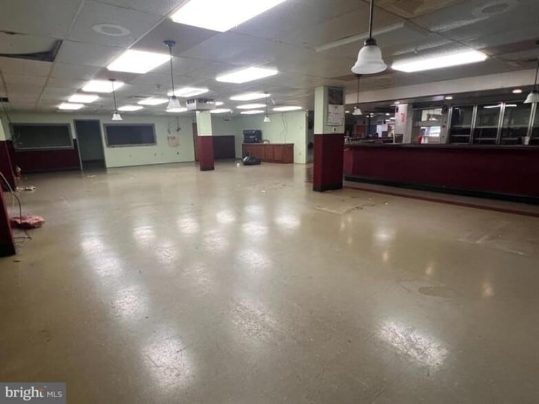 More Photos Of 80 Brady Ln, Lewistown Sports And Entertainment For Sale
