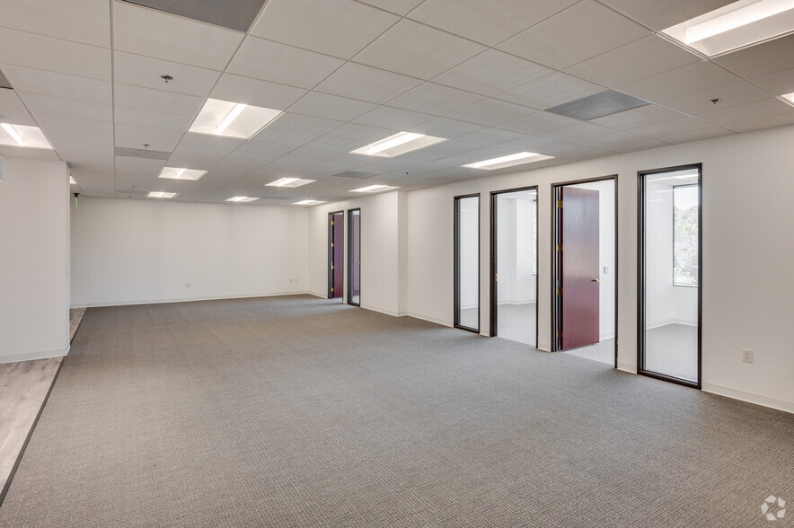 More Photos Of 3111 N Tustin Ave, Orange Office Residential For Lease