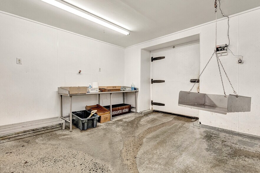 More Photos Of 1505 Brook Rd, Richmond Warehouse For Sale