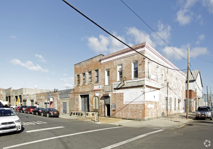 Primary Photo Of 901-909 E 135th St, Bronx Manufacturing For Lease