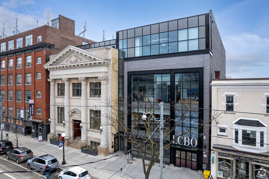 More Photos Of 491 College St, Toronto Office For Lease