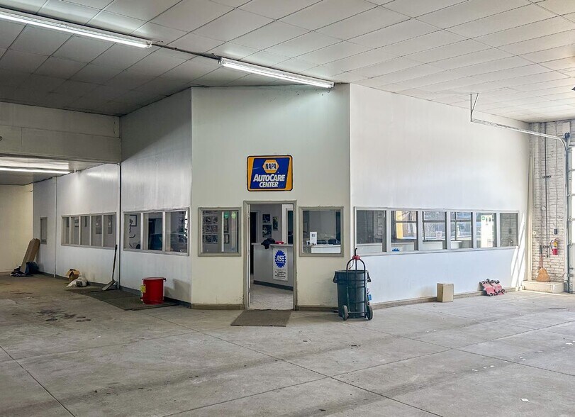 More Photos Of , Saint Louis Industrial For Sale