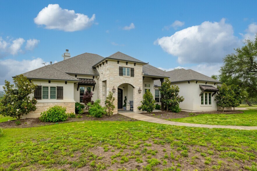 More Photos Of 2550 Bell Springs Rd, Dripping Springs Lodge Meeting Hall For Sale