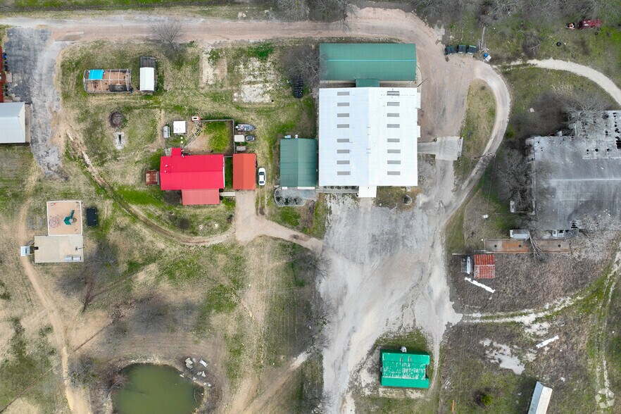 More Photos Of 6212 FM 933, Blum Warehouse For Sale