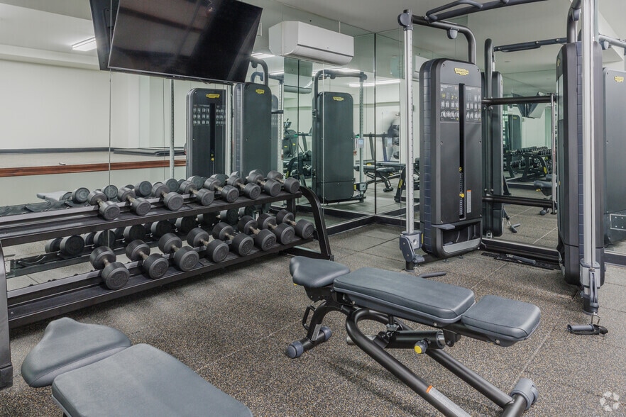 More Photos Of 110 W Ocean Blvd, Long Beach Apartments For Sale