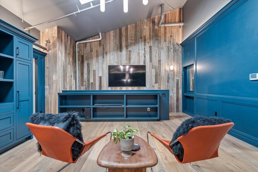 More Photos Of 1229 Grove St, Healdsburg Warehouse For Sale
