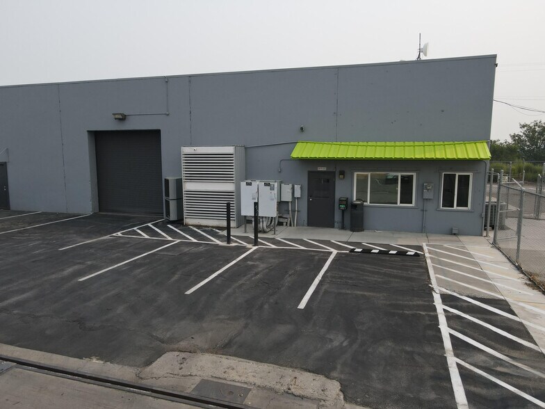 Primary Photo Of 1615 E Chemical Dr, Kennewick Distribution For Lease
