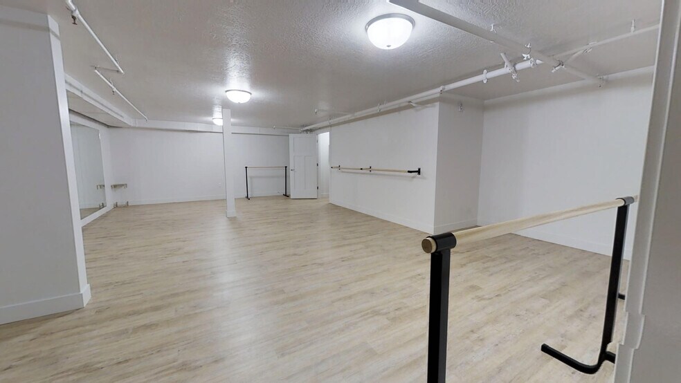 More Photos Of 45 S Main St, Pleasant Grove General Retail For Lease