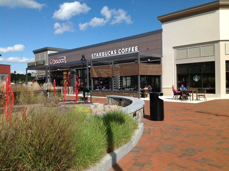 More Photos Of 50 Salem St, Lynnfield Office For Lease