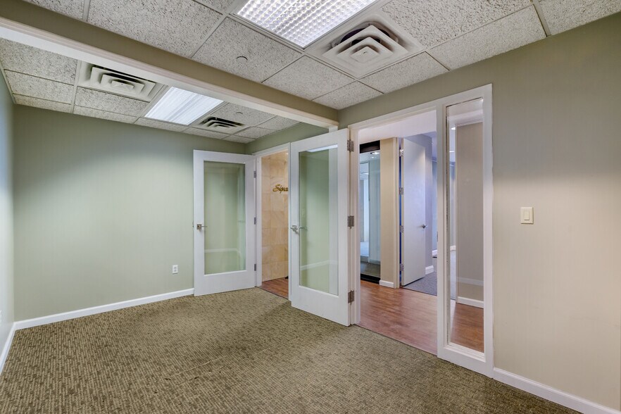 More Photos Of 1301 Grandview Ave, Pittsburgh Office For Sale