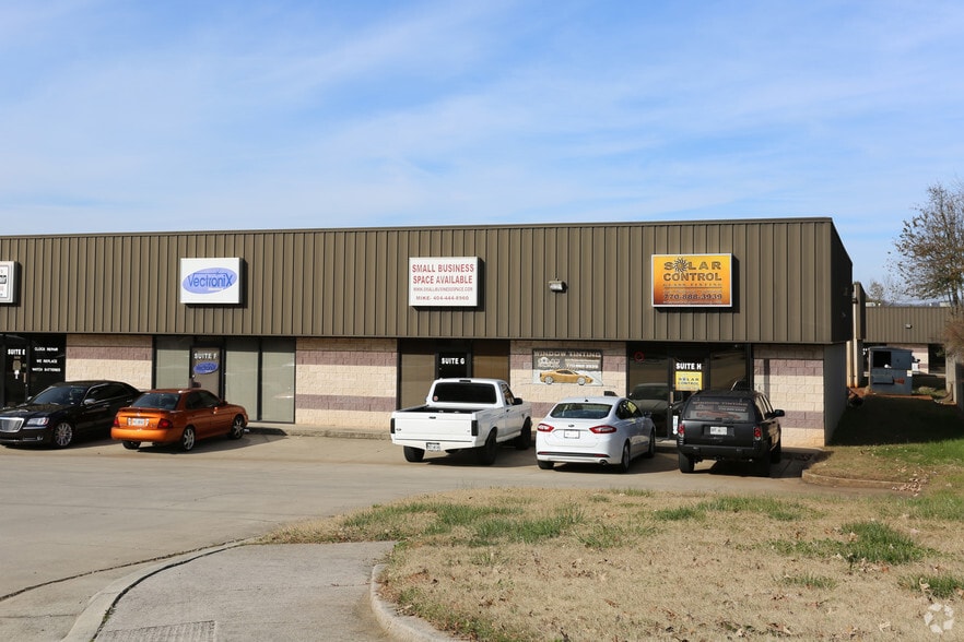 More Photos Of 105 Enterprise Dr, Cumming Unknown For Lease