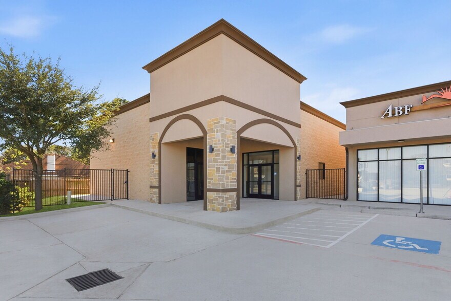 Primary Photo Of 8719 Highway 6 N, Houston Freestanding For Lease