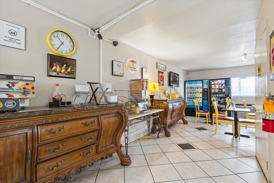 More Photos Of 3491 Latcha Rd, Millbury Hotel For Sale