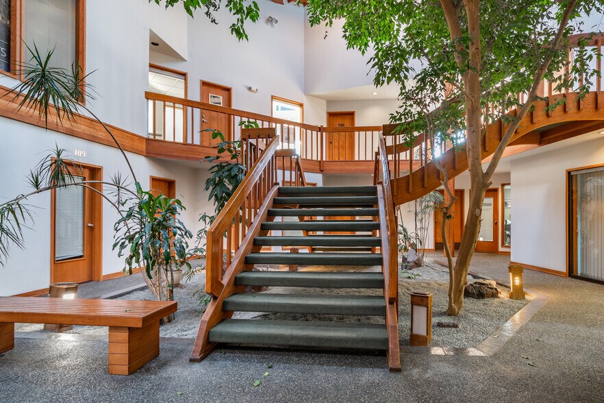 More Photos Of 520 E Whidbey Ave, Oak Harbor Medical For Lease