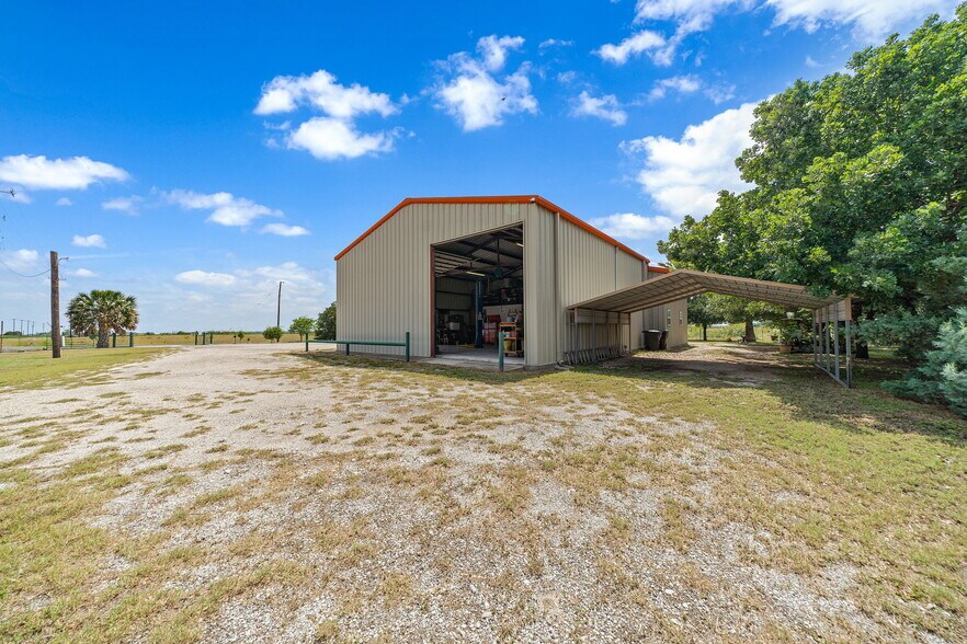 More Photos Of 14221 FM 2790, La Coste Warehouse For Sale
