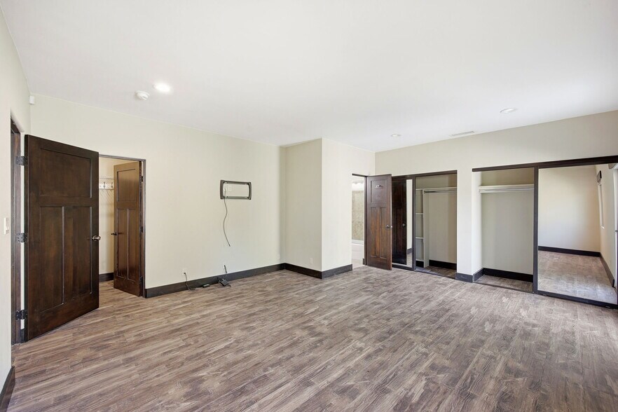 More Photos Of 5237 Topanga Canyon Blvd, Woodland Hills Multifamily For Sale