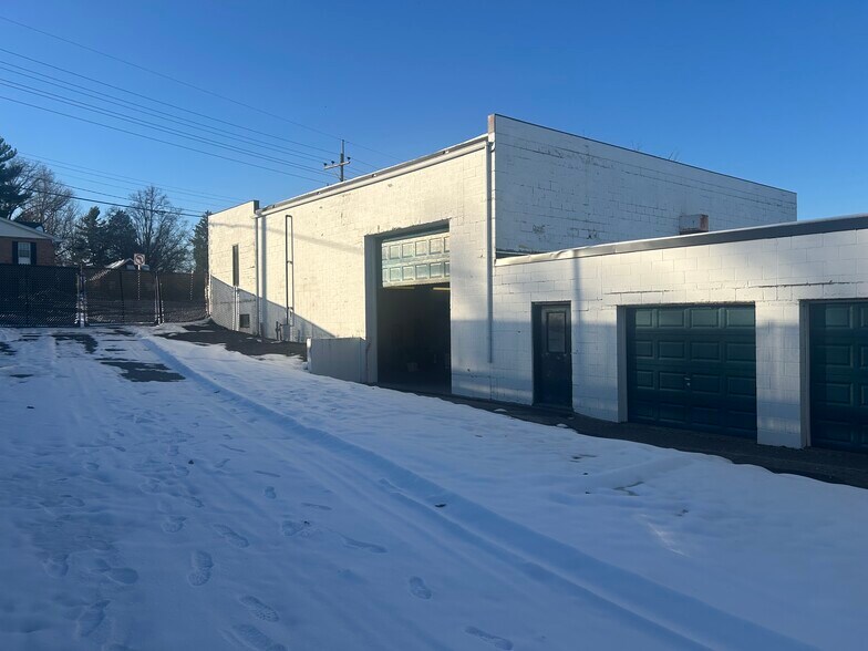 More Photos Of 7200 Colerain Ave, Cincinnati Industrial For Sale