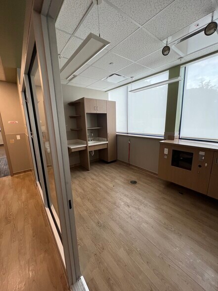 More Photos Of 4044 Route 130, Irwin Medical For Lease