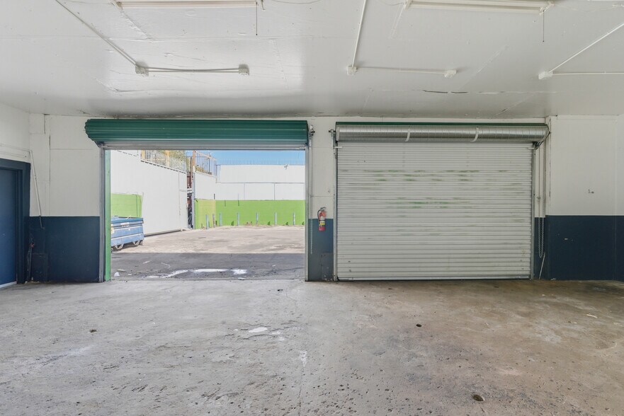 More Photos Of 8783 San Fernando Rd, Sun Valley Auto Repair For Lease