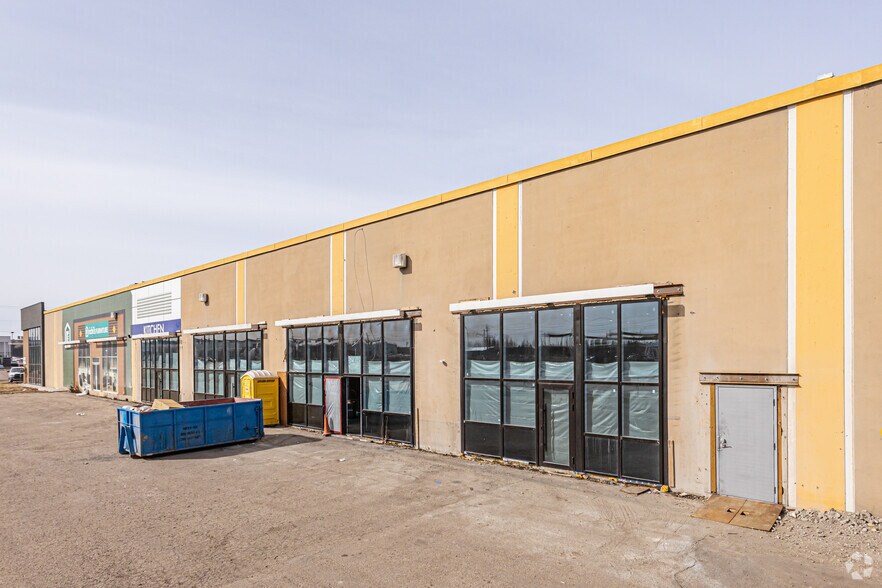 More Photos Of 6008 75th St NW, Edmonton Manufacturing For Lease