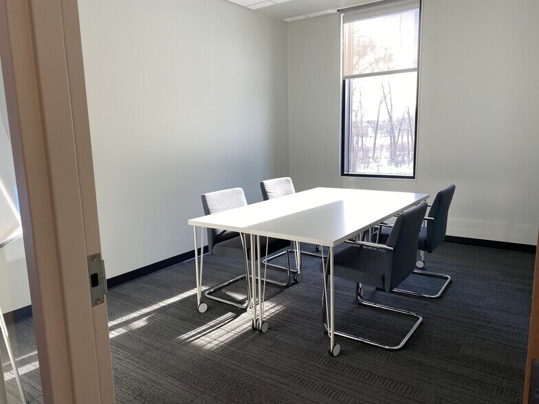 More Photos Of 23 Riverside Dr, Okotoks Schools For Lease