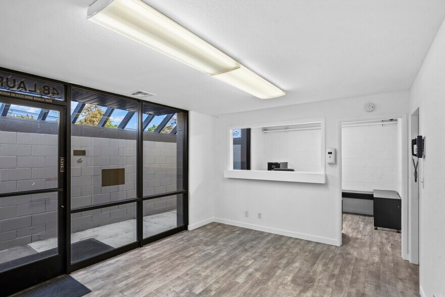 More Photos Of 48 Laurel St, Redwood City Service For Lease