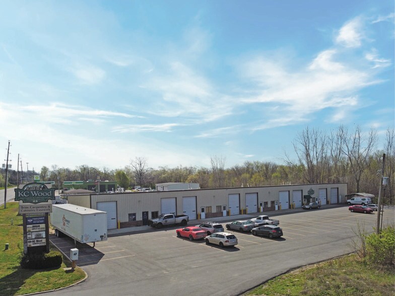 Primary Photo Of 10651 Kaw Dr, Edwardsville Warehouse For Lease