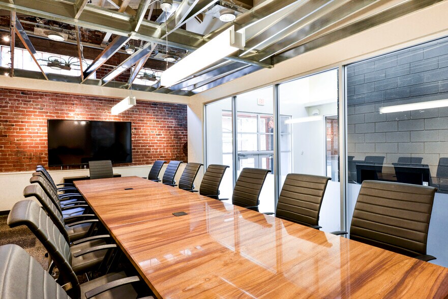 More Photos Of 121 E Buchanan St, Phoenix Loft Creative Space For Sale