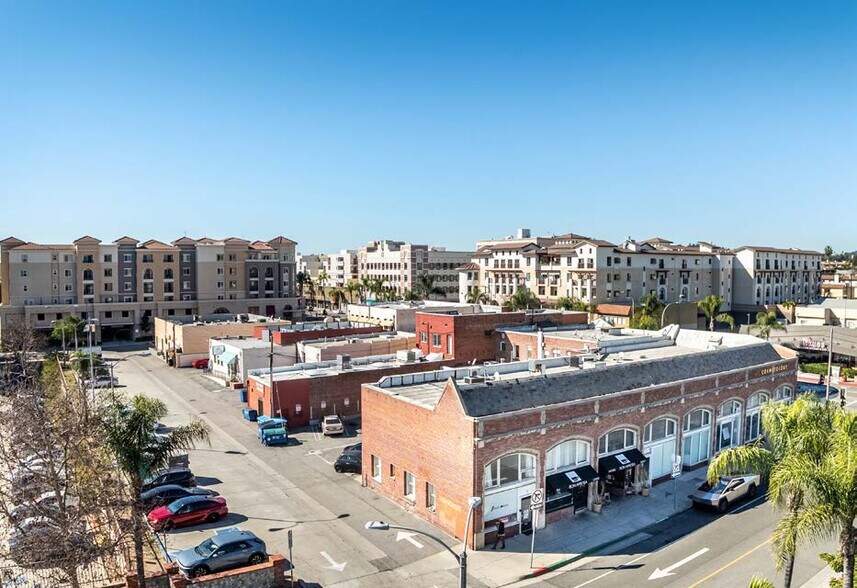 More Photos Of 228 W Main St, Alhambra Storefront Retail Office For Sale