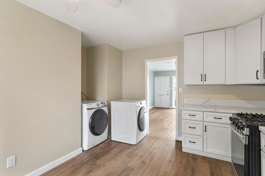 More Photos Of 4924-4926 Iroquois Ave, San Diego Specialty For Sale