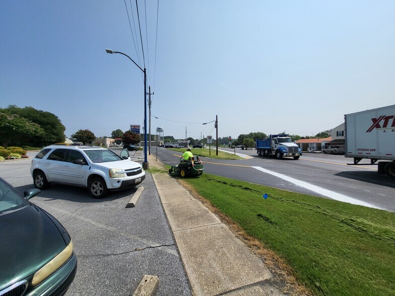 More Photos Of 100 Delaware Ave, Hurlock Restaurant For Sale