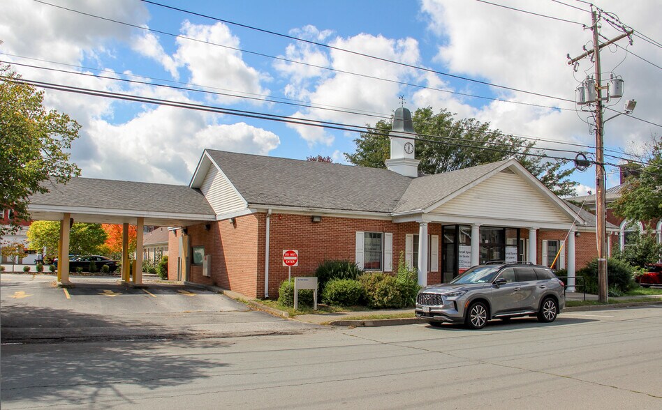 More Photos Of 13 Hammond St, Port Jervis Bank For Lease