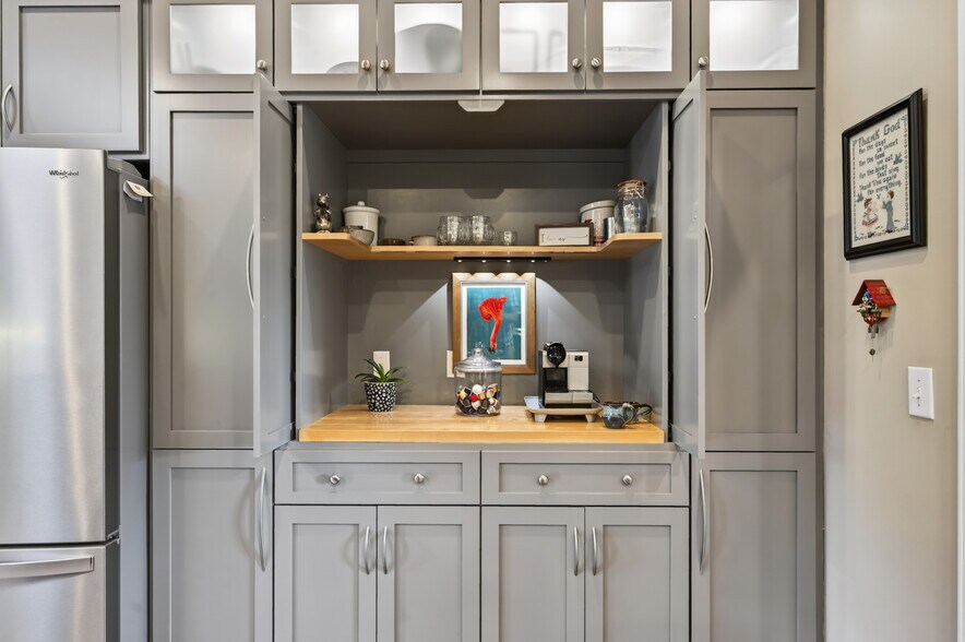 More Photos Of 1661 Turner Spur Rd, Fancy Gap Healthcare For Sale