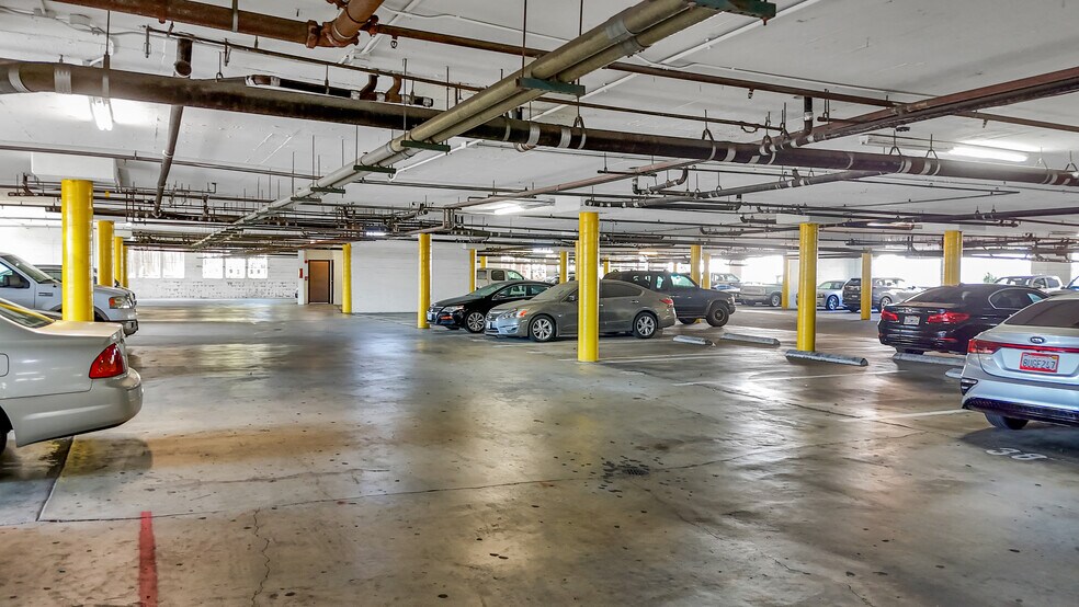 More Photos Of 15909 Vermont Ave, Paramount Apartments For Sale