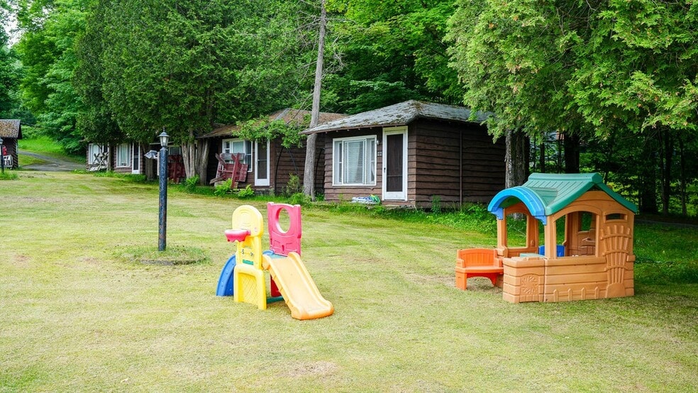 More Photos Of 1616 State Route 30, Tupper Lake Hotel For Sale