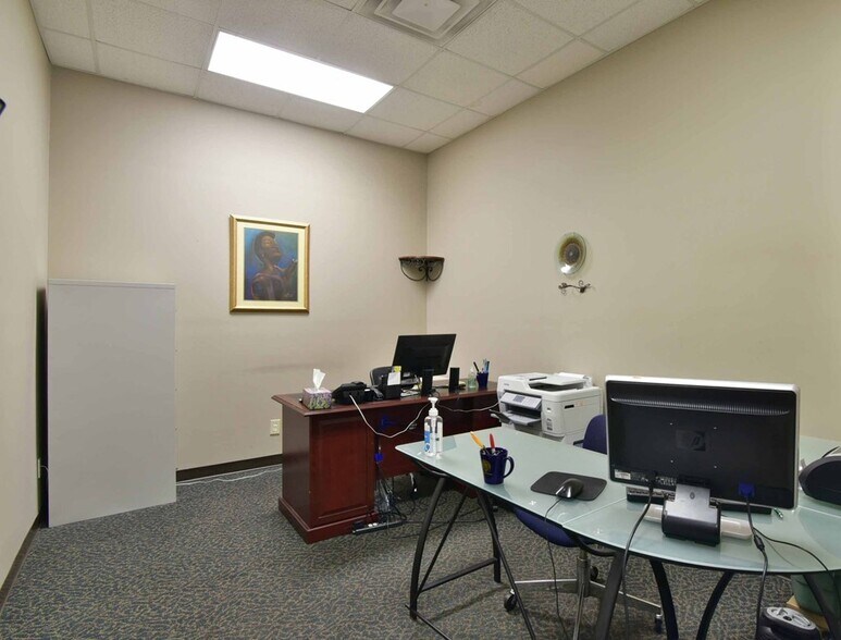 More Photos Of 610 W Oglethorpe Blvd, Albany Religious Facility For Sale