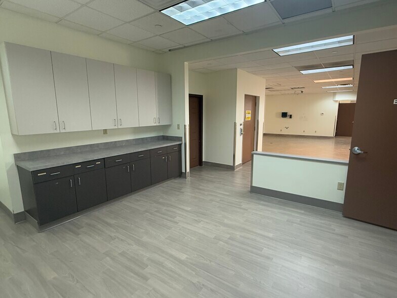 More Photos Of 120 Boulevard of the Allies, Pittsburgh Medical For Lease