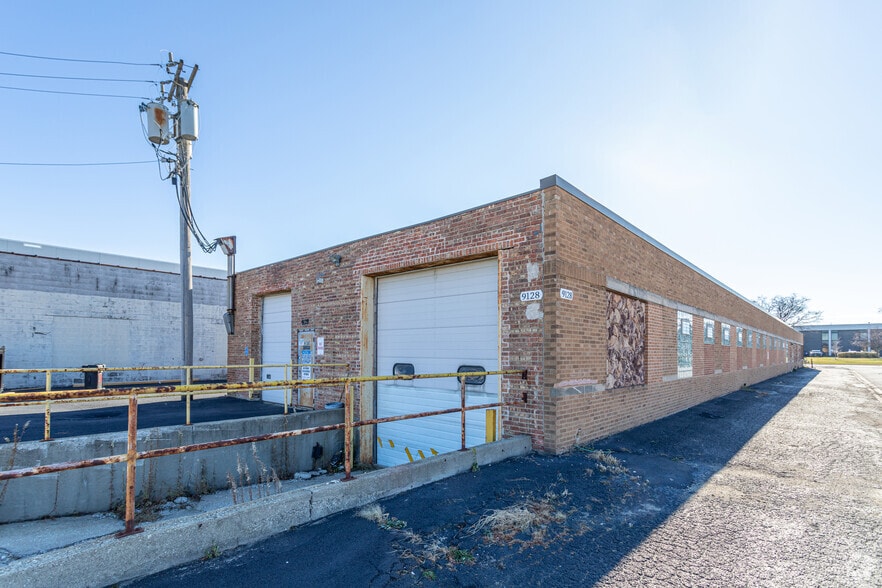 More Photos Of 9128 W Belmont Ave, Franklin Park Manufacturing For Sale