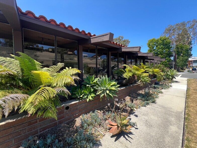 More Photos Of 811-897 Silver Spur Rd, Rolling Hills Estates Unknown For Lease