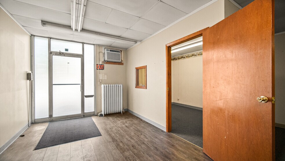 More Photos Of 111 W Main St, West Union Flex For Sale