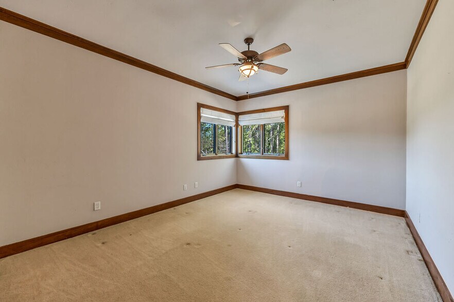 More Photos Of 43 Pool Rd, Richards Specialty For Sale