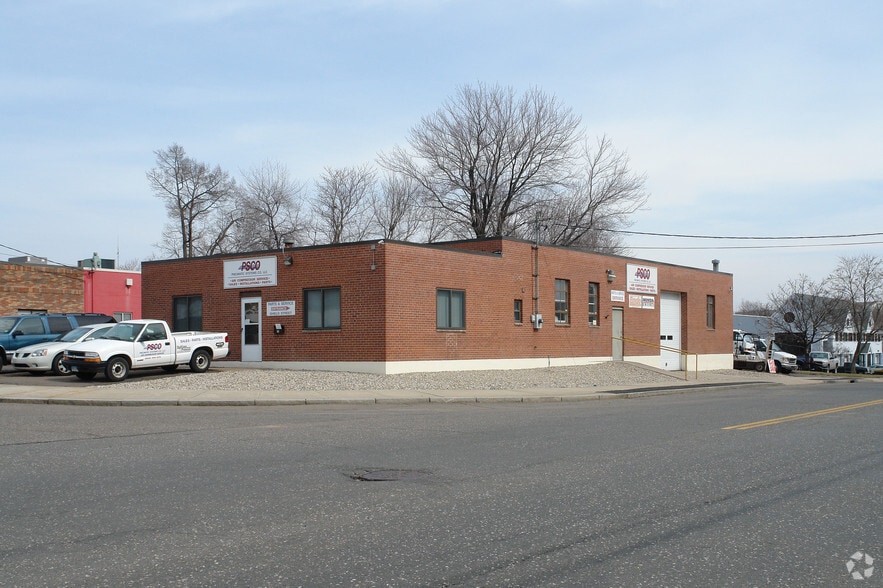 Primary Photo Of 64 Cody St, West Hartford Warehouse For Sale