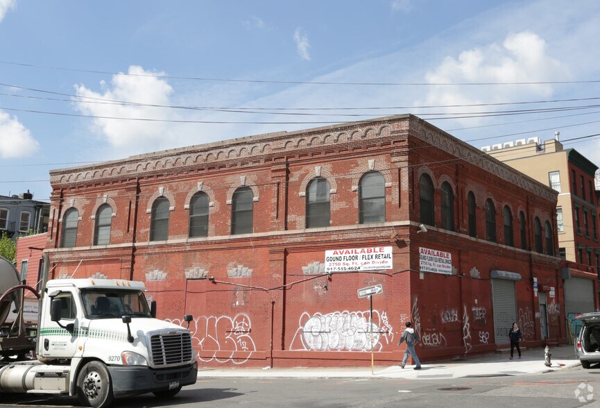 Primary Photo Of 240 Meserole St, Brooklyn Warehouse For Lease