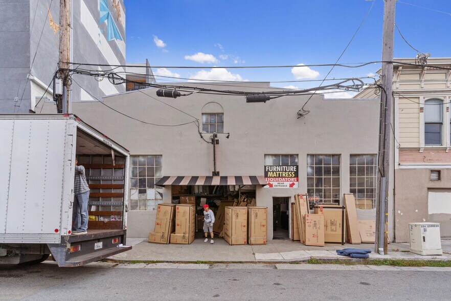 More Photos Of 305 Airport Blvd, South San Francisco Storefront For Sale