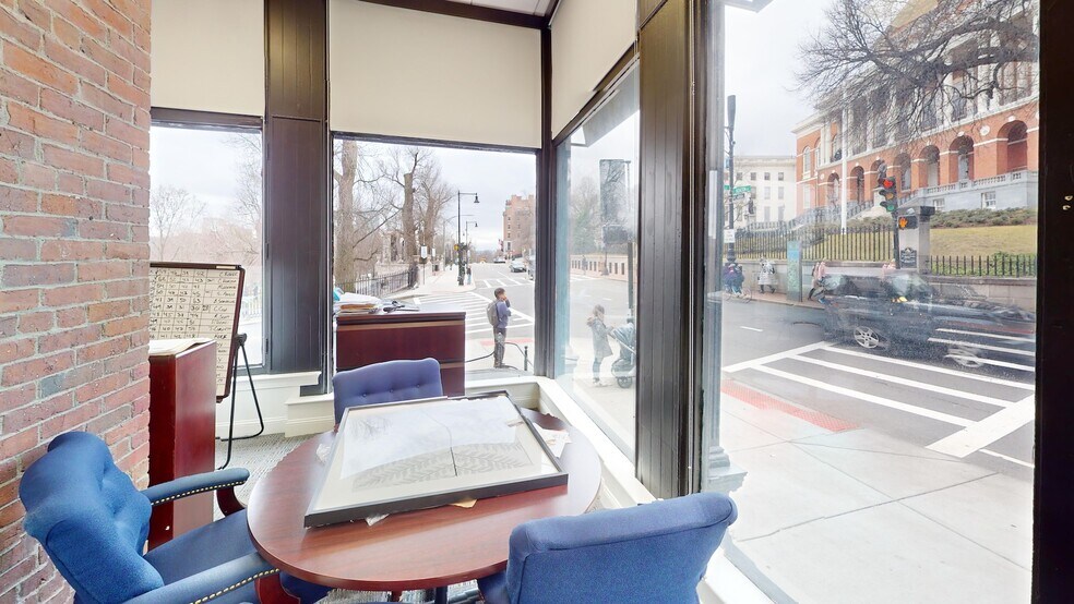 More Photos Of 22 Beacon St, Boston Storefront Retail Office For Lease