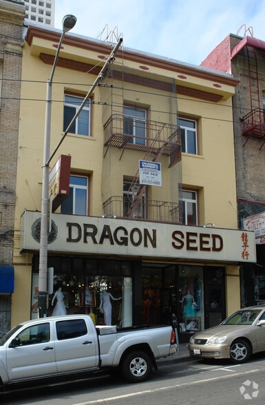 More Photos Of 735-739 Clay St, San Francisco Storefront For Lease