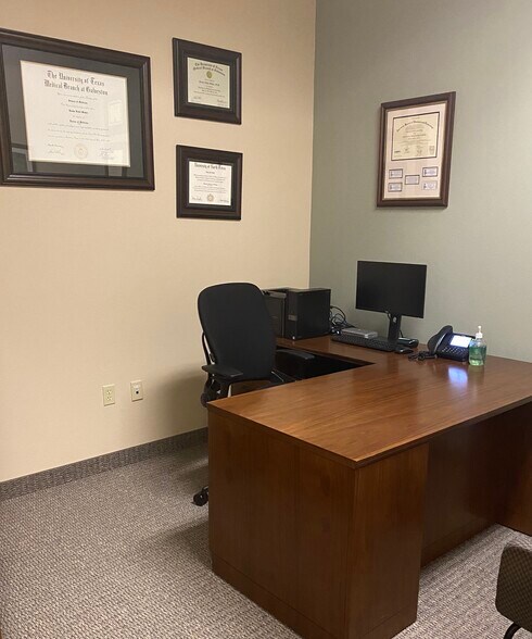 More Photos Of 3000 Communications Pky, Plano Office For Sale